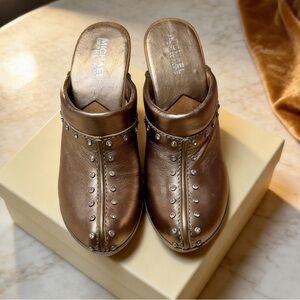 Michael Kors “Astor” gold leather studded clogs size 6 EUC